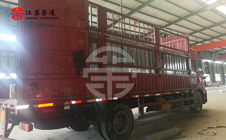 浙江蘭溪公交候車亭制作完工