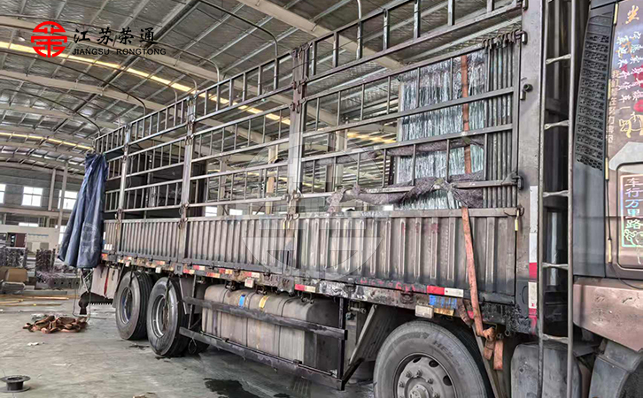 深圳智能公交站臺安使用專車物流運輸