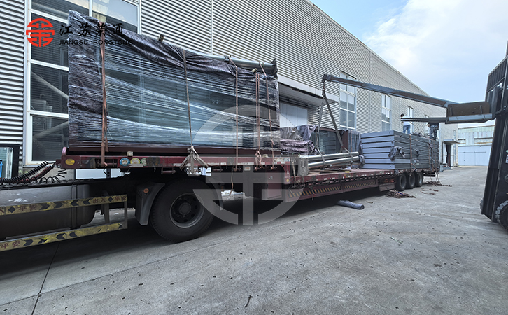 不銹鋼候車亭廠家正在為攀枝花裝車發(fā)貨 不銹鋼候車亭廠家正在為攀枝花裝車發(fā)貨